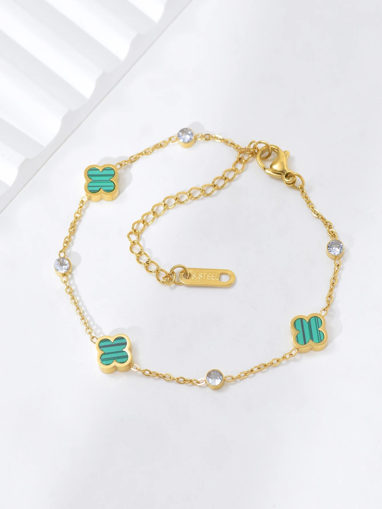 1Pc Lucky Luxury Fashion Flower Decor Bracelet for Women for Daily Decoration Gifts for Friends Mom Gifts Party Favors Jewelry