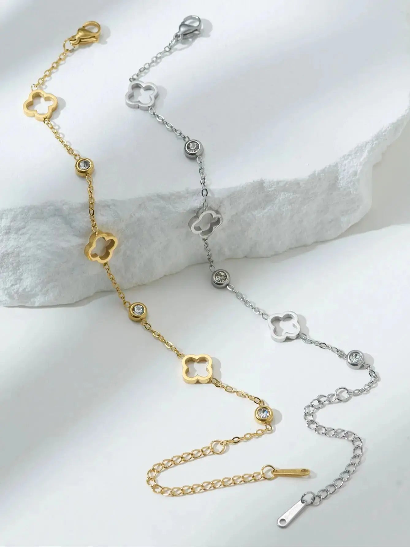 1Pc Lucky Luxury Fashion Flower Decor Bracelet for Women for Daily Decoration Gifts for Friends Mom Gifts Party Favors Jewelry